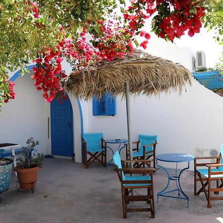 Santorini Seaside Retreat - Flora'S Summer Escape Perissa  Bagian luar foto