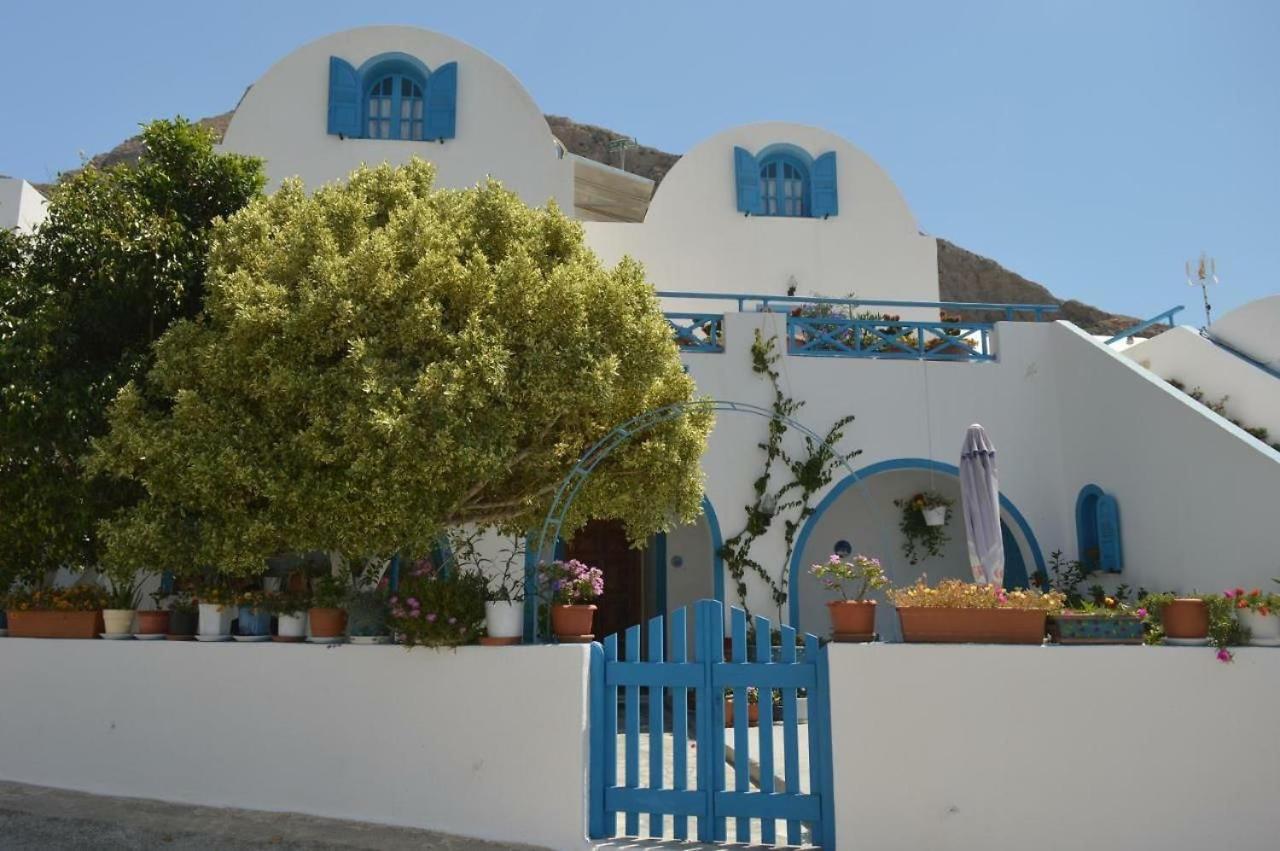 Santorini Seaside Retreat - Flora'S Summer Escape Perissa  Bagian luar foto