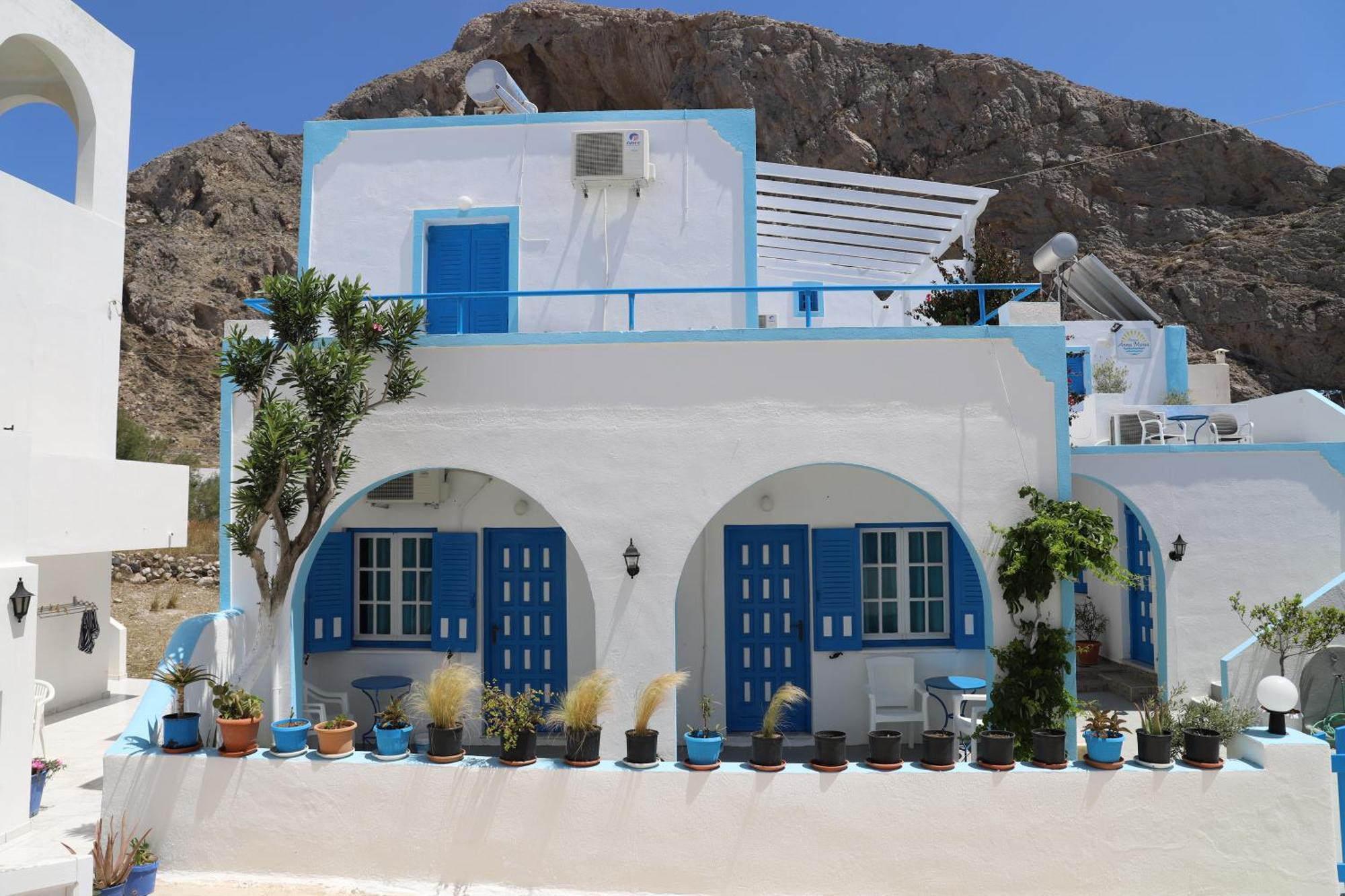 Santorini Seaside Retreat - Flora'S Summer Escape Perissa  Bagian luar foto