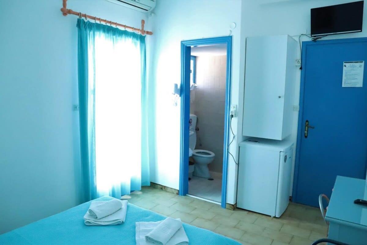 Santorini Seaside Retreat - Flora'S Summer Escape Perissa  Bagian luar foto