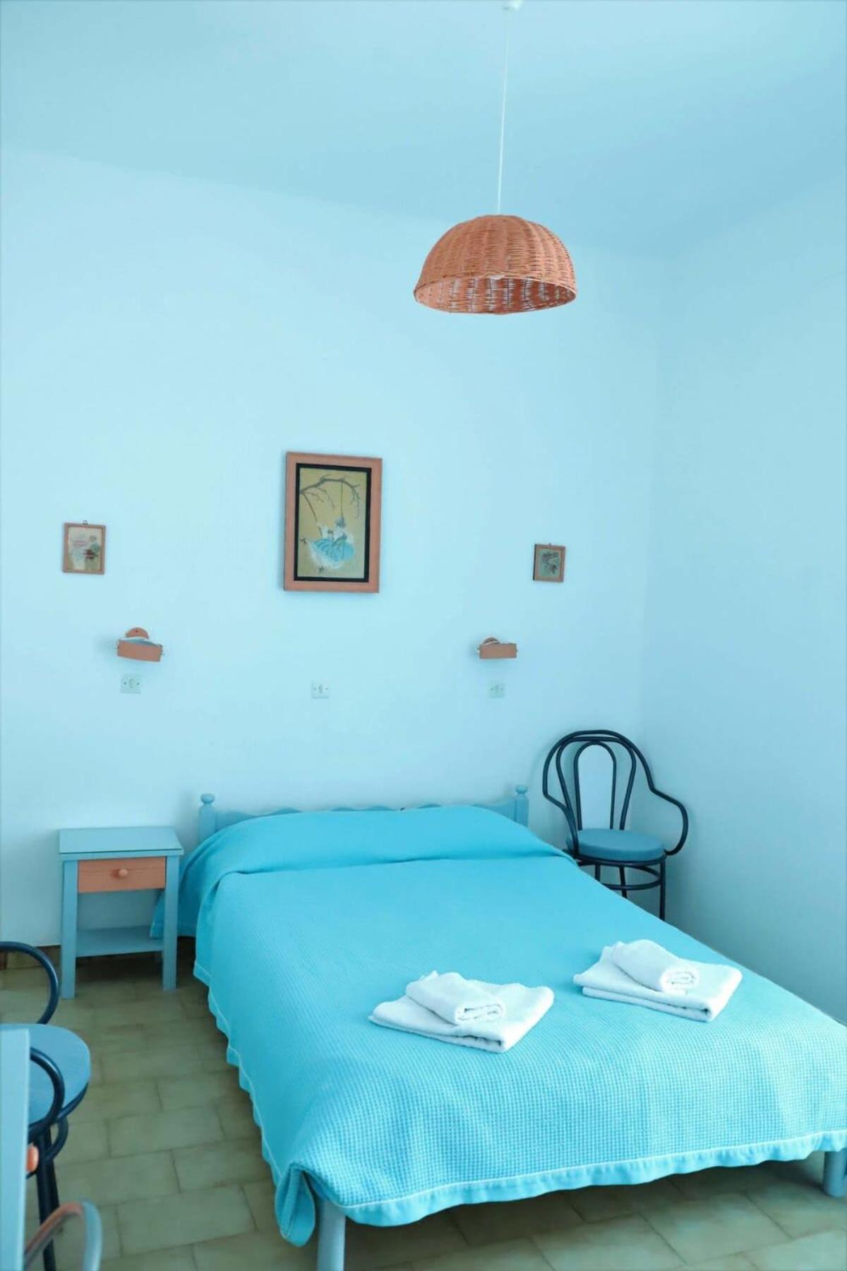 Santorini Seaside Retreat - Flora'S Summer Escape Perissa  Bagian luar foto