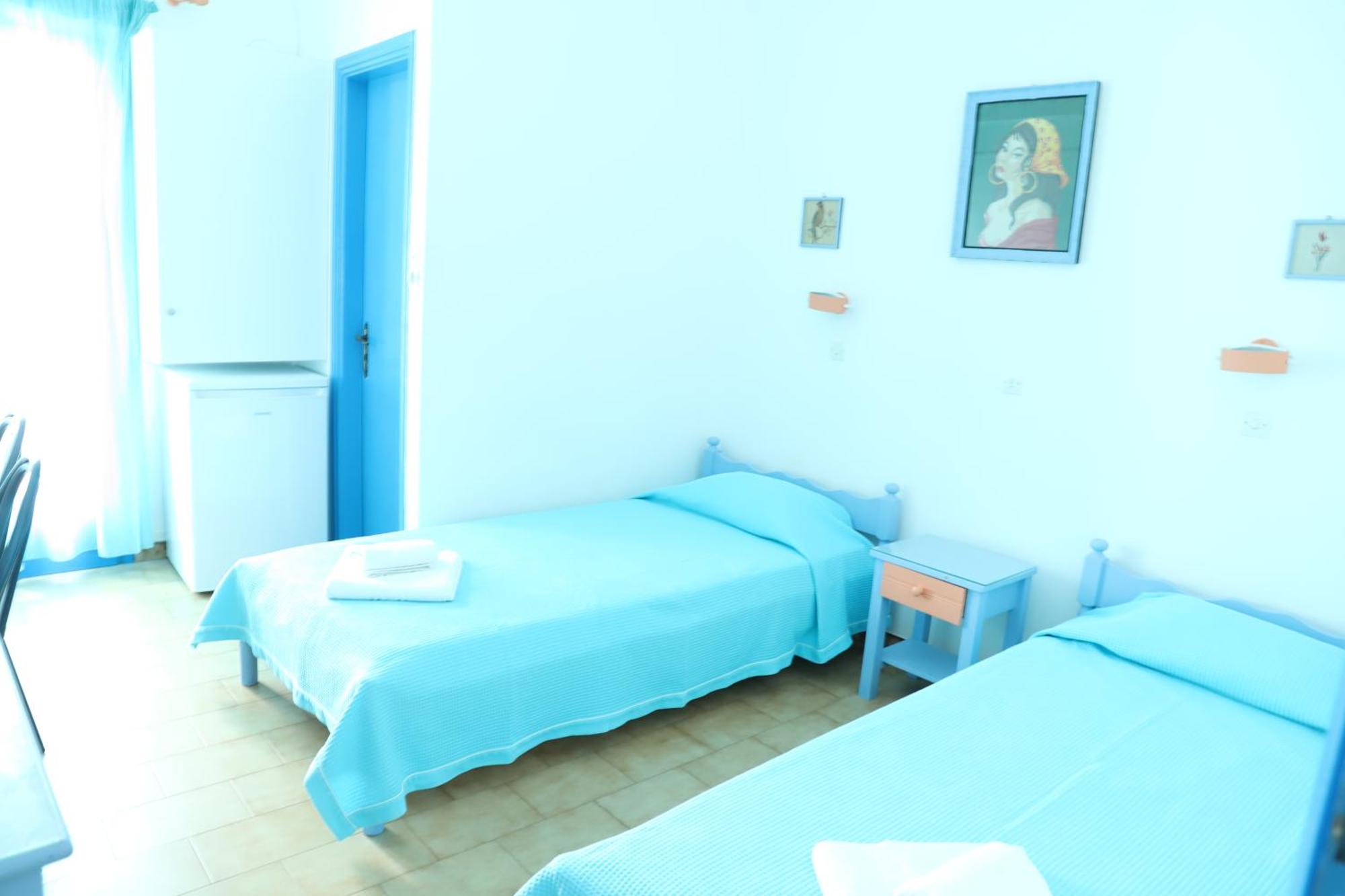 Santorini Seaside Retreat - Flora'S Summer Escape Perissa  Bagian luar foto